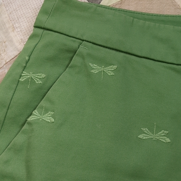 Talbot's Dragonfly Embroidered Bermuda Shorts Size 6 - Picture 3 of 6